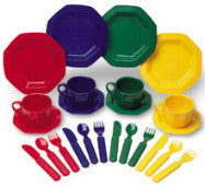 Pretend & Play Dish Set